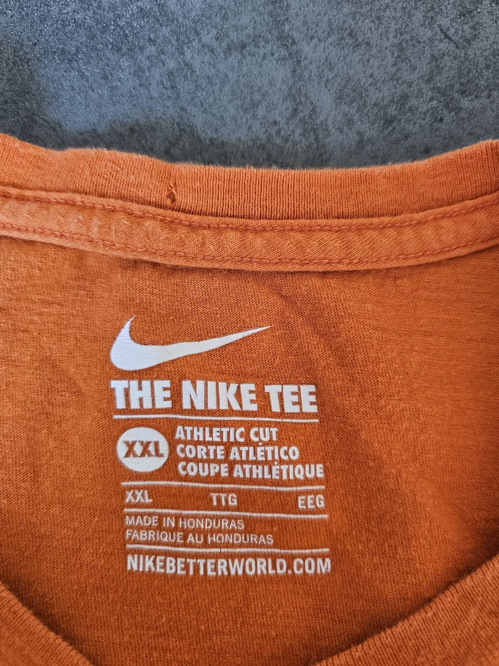 Nike Men’s Orange Swoosh Logo T-Shirt XXL